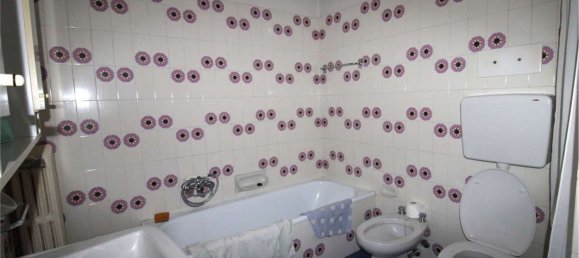 6 rooms Apartment in Illasi, Italy No. 128429 13