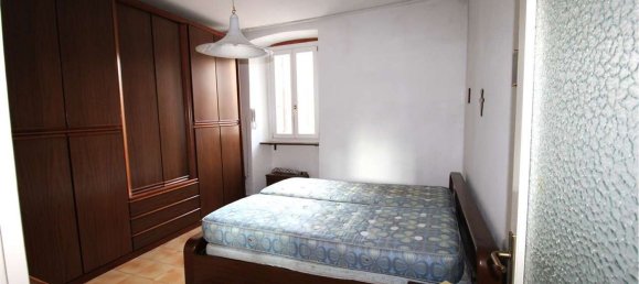 6 rooms Apartment in Illasi, Italy No. 128429 12
