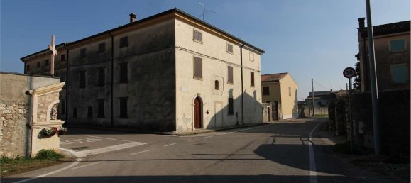 6 rooms Apartment in Illasi, Italy No. 128429 27