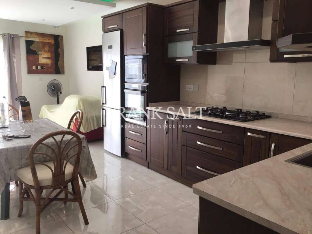 2 bedrooms Apartment in Siggiewi, Malta No. 8229