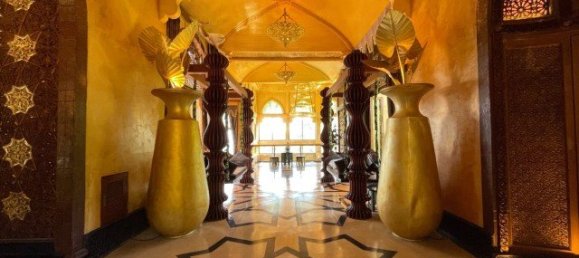 5 bedrooms Villa in Karon, Thailand No. 12520 3