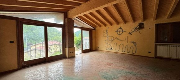 Дом с 4 комнатами в Каино, Италия № 335563 17