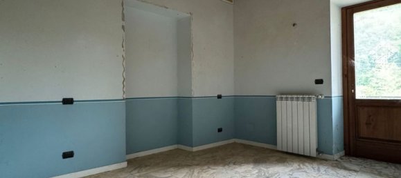 Дом с 4 комнатами в Каино, Италия № 335563 12