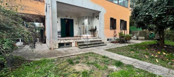 4غرفة شقة في Trevignano Romano, Italy رقم 29591 54