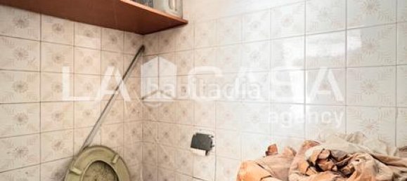 Коммерческая недвижимость 41м² в Бадалона, Испания № 137365 7