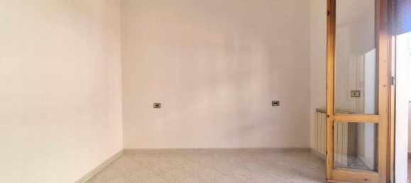 8 rooms Apartment in Penne, Italy No. 36319 15