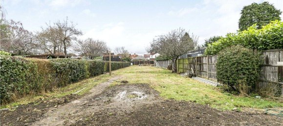 Bungalow de 3 dormitorios en Egham, United Kingdom No. 8637 23