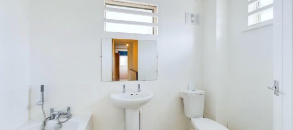 3 bedrooms Commercial property in Gillingham, United Kingdom No. 13870 16