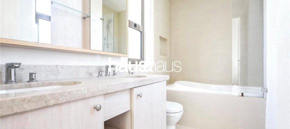 3 Schlafzimmer Villa in Reem, UAE, Nr. 99818 15