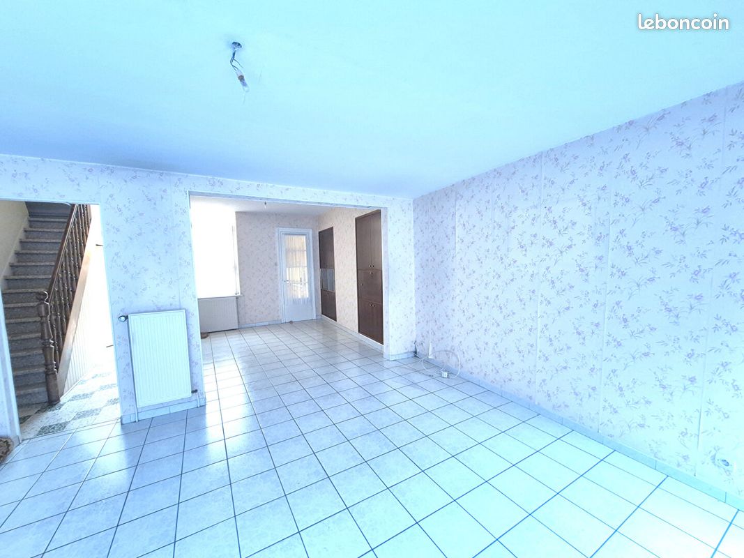 4 bedrooms House in Loos, France No. 281363