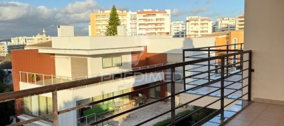 3 bedrooms Villa in Portimao, Portugal No. 102296 20