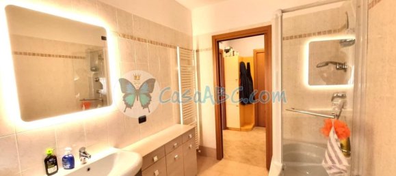 2 Schlafzimmer Wohnung in Calcinate, Italy, Nr. 88438 20