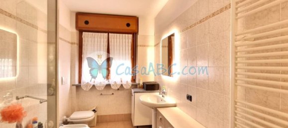 2 Schlafzimmer Wohnung in Calcinate, Italy, Nr. 88438 23