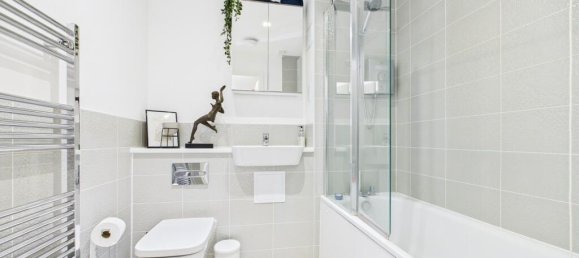 2 Schlafzimmer Wohnung in Bordon, United Kingdom, Nr. 13859 16