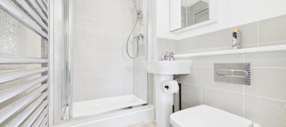 2 Schlafzimmer Wohnung in Bordon, United Kingdom, Nr. 13859 10