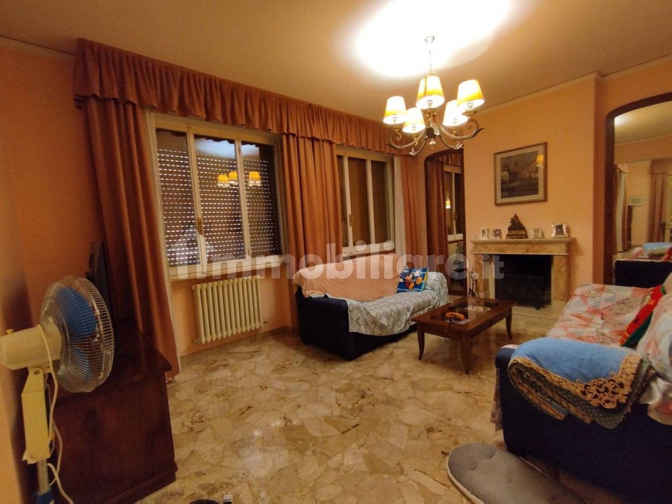 6 bedrooms Villa in Maranello, Italy No. 263743