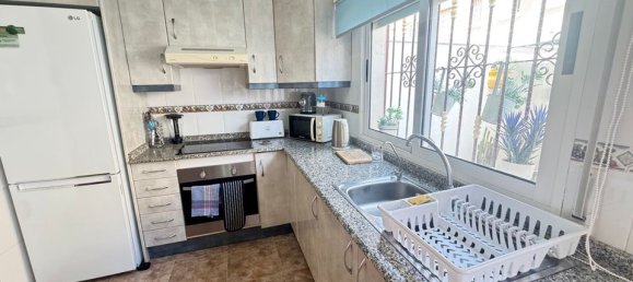 Adosado de 3 dormitorios en La Zenia, Spain No. 186466 8