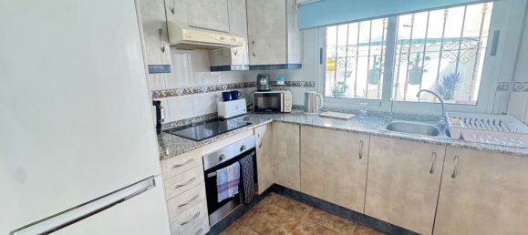 Adosado de 3 dormitorios en La Zenia, Spain No. 186466 9