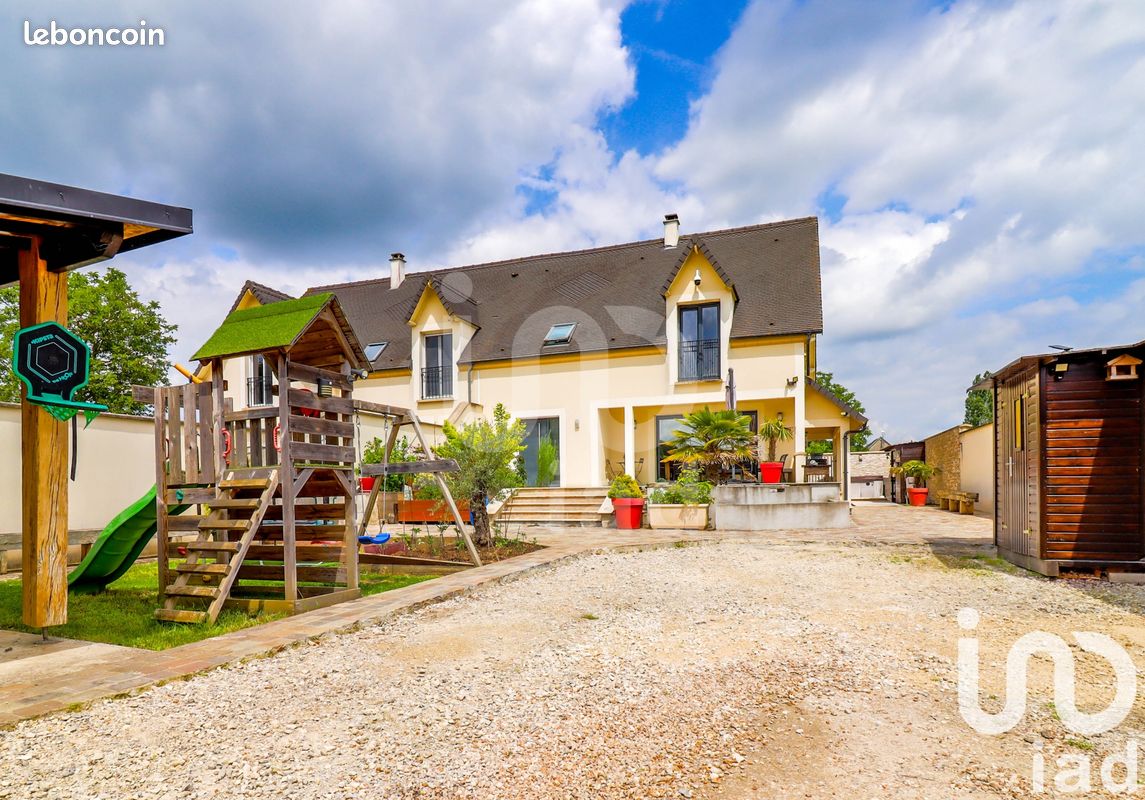 Casa de 7 divisões em Charpont, France N.º 53666