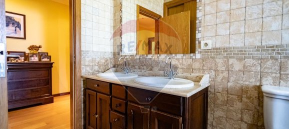 4 bedrooms House in Cernache, Portugal No. 25918 14