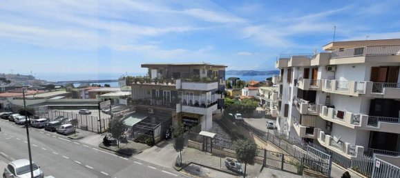 3-Zimmer Wohnung in Pozzuoli, Italy, Nr. 26284 2