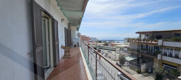 3-Zimmer Wohnung in Pozzuoli, Italy, Nr. 26284 11