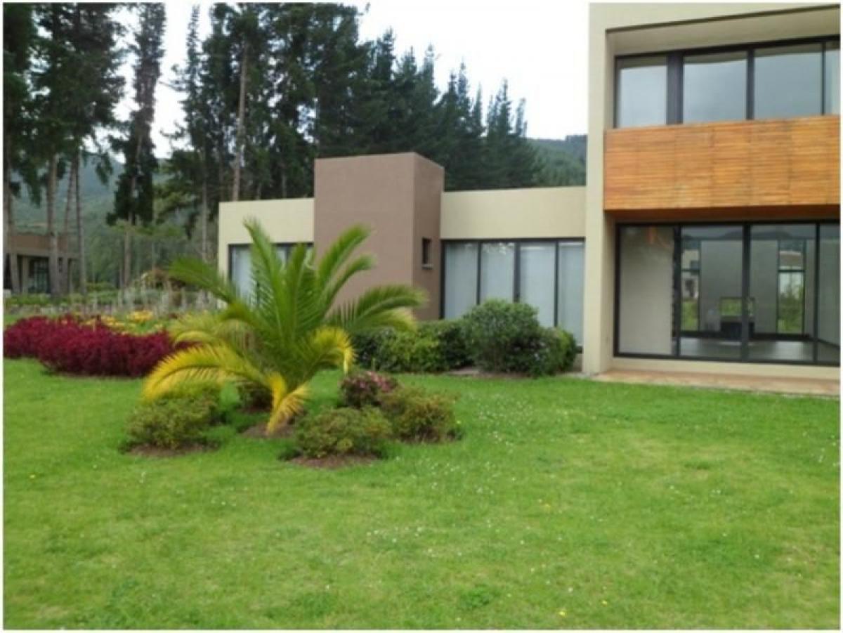 3 bedrooms House in Cundinamarca, Colombia No. 1909