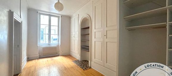 3 chambres Appartement à Bourg-en-Bresse, France No. 309266 4