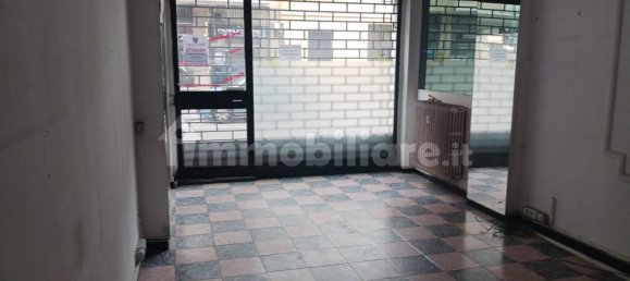 2-salle Propriété commerciale à Rho, Italy No. 87445 4