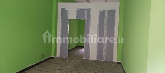 2-salle Propriété commerciale à Rho, Italy No. 87445 6