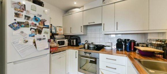 2 chambres Appartement à Feltham, United Kingdom No. 9841 4