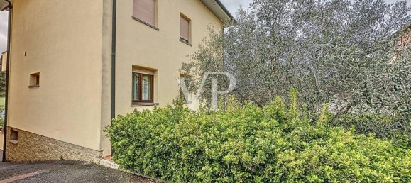 4-salle Appartement à Pomarance, Italy No. 29588 22