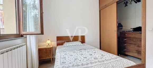 4-salle Appartement à Pomarance, Italy No. 29588 14