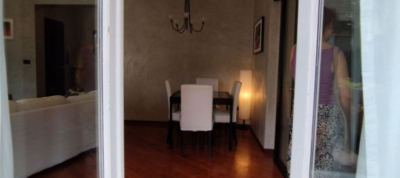6 rooms Apartment in Parma, Italy No. 277775 4