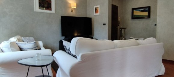 6 rooms Apartment in Parma, Italy No. 277775 7