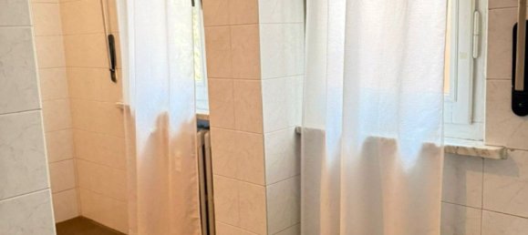 6 rooms Apartment in Parma, Italy No. 277775 23