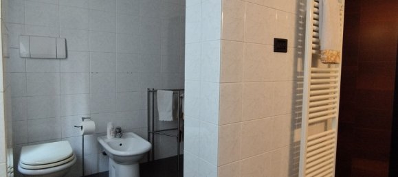 6 rooms Apartment in Parma, Italy No. 277775 29