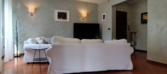 6 rooms Apartment in Parma, Italy No. 277775 5