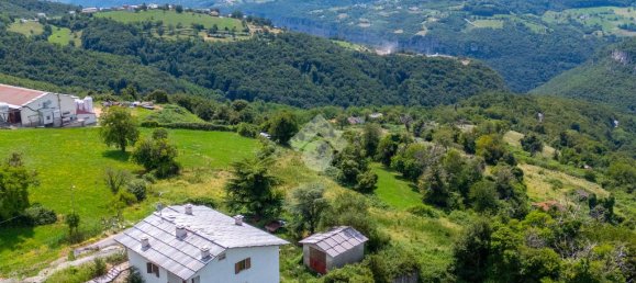 4 bedrooms Villa in Erbezzo, Italy No. 282203 39