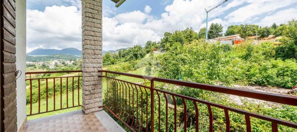 4 bedrooms Villa in Erbezzo, Italy No. 282203 25