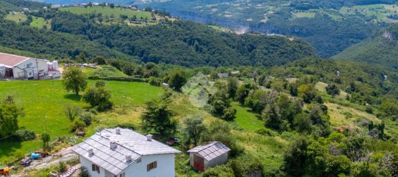 4 bedrooms Villa in Erbezzo, Italy No. 282203 37