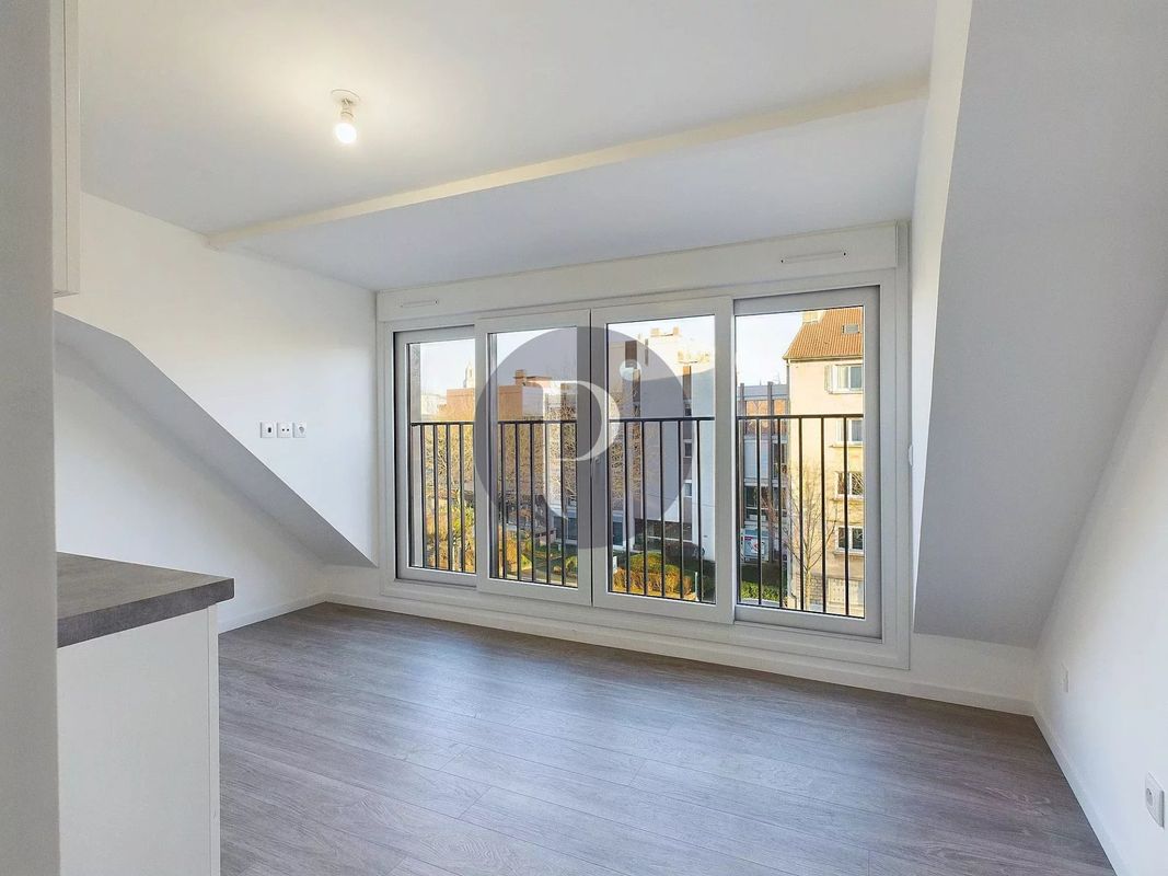 2غرفة شقة في Bagneux, France رقم 167585