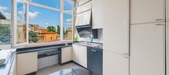 2 rooms Penthouse in Rome, Italy No. 286759 8