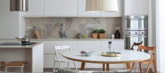 4 rooms Apartment in Florence, Italy No. 170545 2