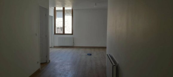 4 Schlafzimmer Haus in Bazincourt-sur-Saulx, France, Nr. 269444 7