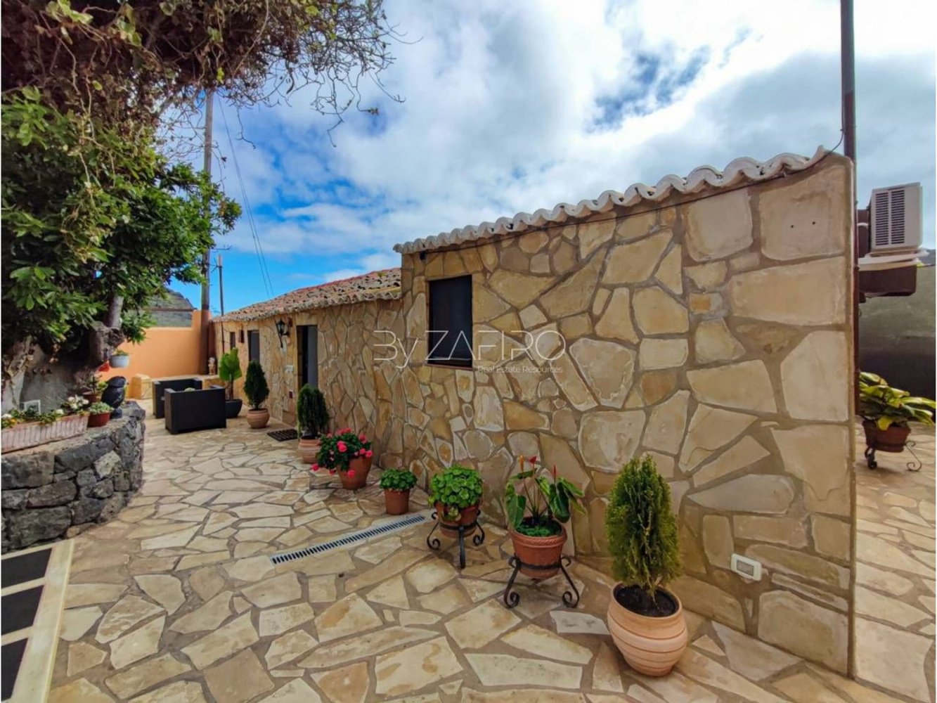 4 bedrooms House in Buenavista del Norte, Spain No. 152014