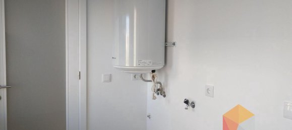 4 bedrooms Apartment in Porto, Portugal No. 78651 9