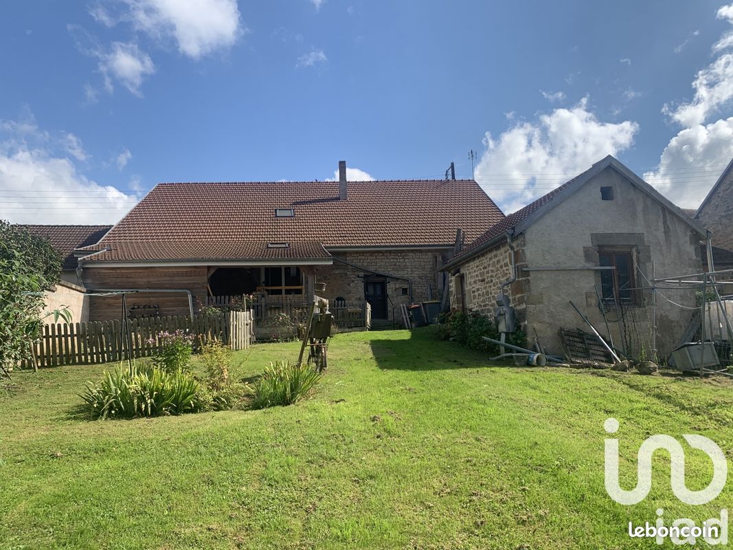 Casa de 2 dormitorios en Champsevraine, France No. 237980