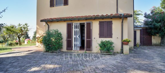 6 bedrooms Villa in Massarosa, Italy No. 235035 21