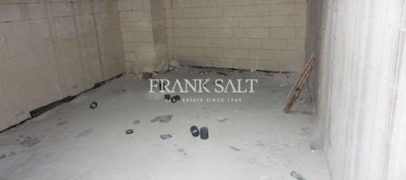 Tienda en Tarxien, Malta 85 m² No. 12561 2